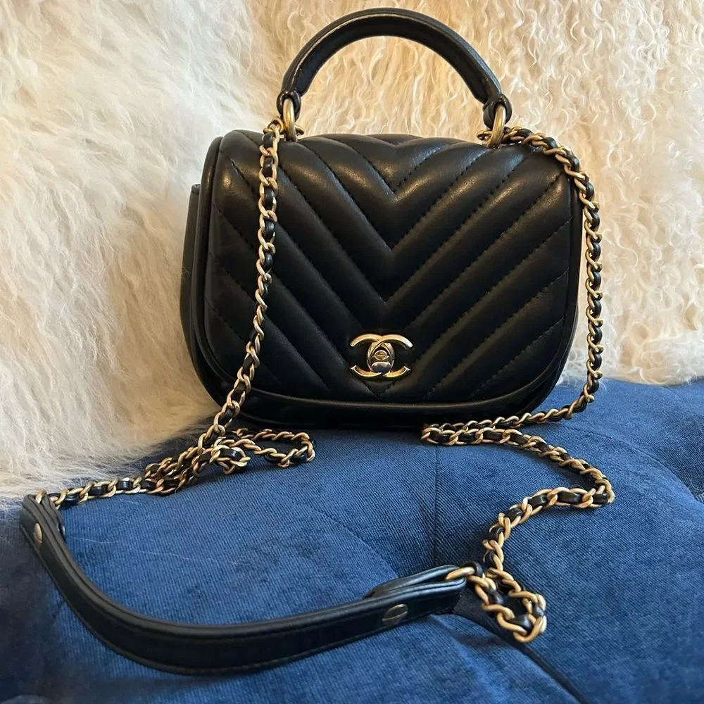 Chanel Coco Mark V-Stitch Top Handle Crossbody Chain Shoulder Bag Black
